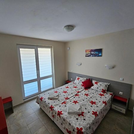 Апартаменти Кастро/Castro Apartments Tsarevo Exterior photo