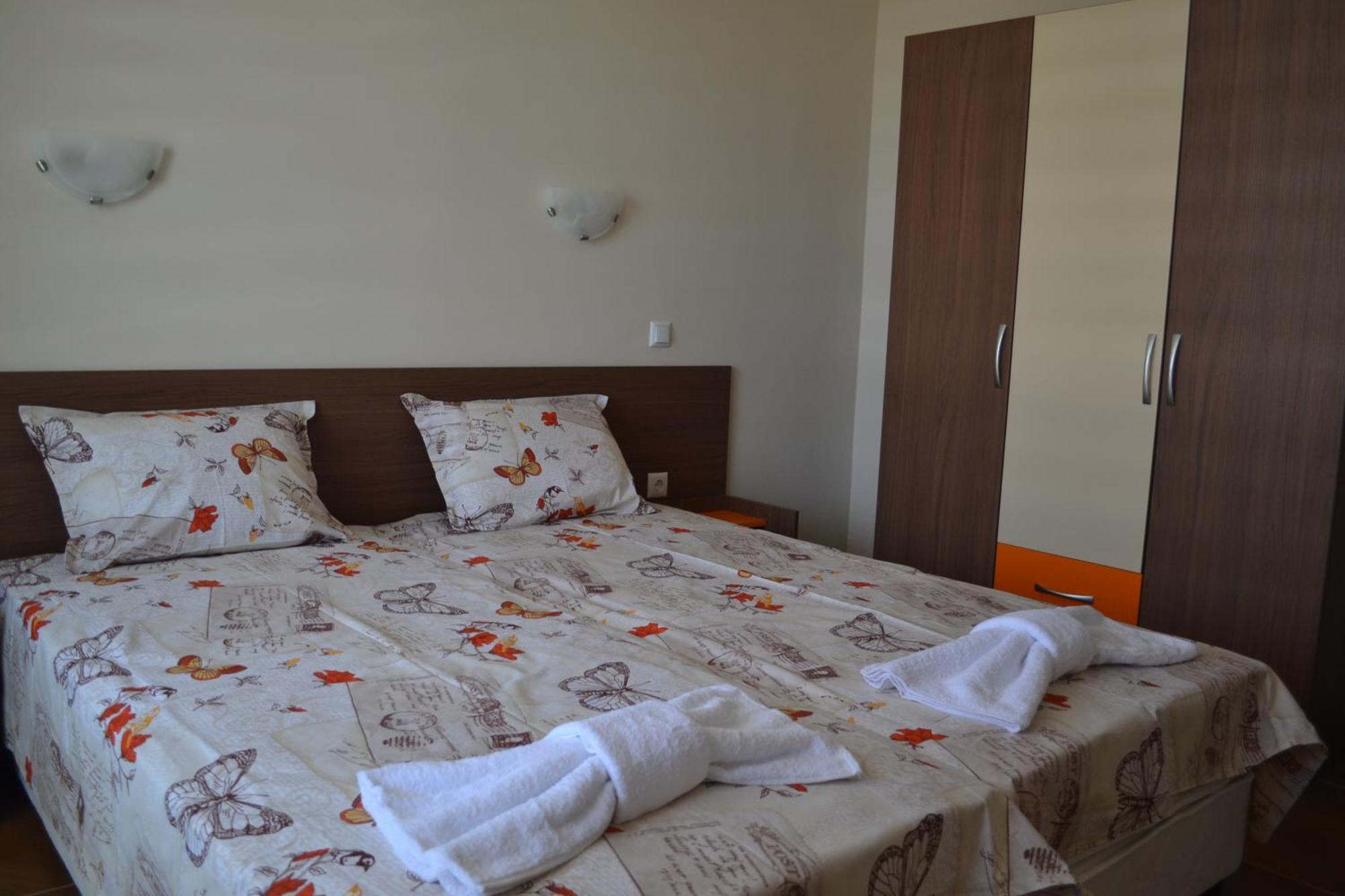 Апартаменти Кастро/Castro Apartments Tsarevo Exterior photo