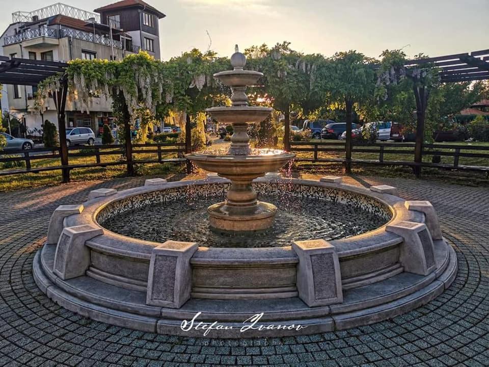 Апартаменти Кастро/Castro Apartments Tsarevo Exterior photo